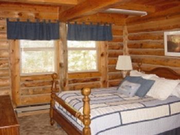 Pinewoods Resort And Rv Park Duck Creek Village Buitenkant foto